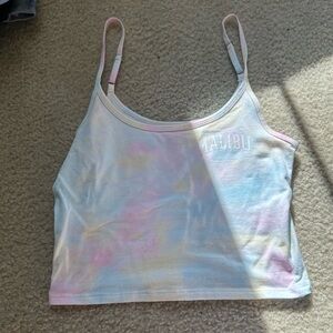 Hollister tank